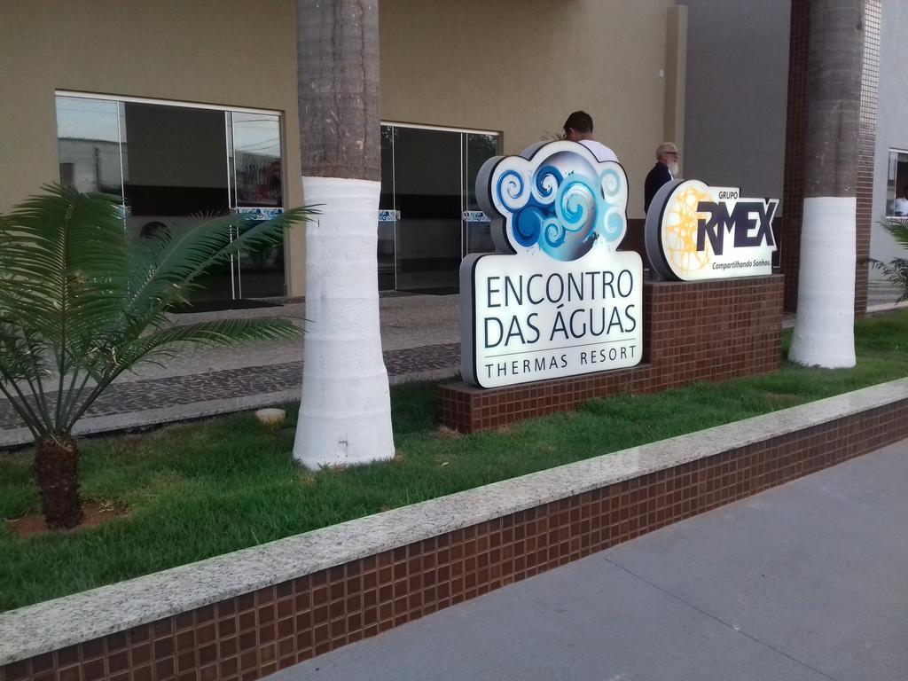 Apartamento Encontro Das Aguas Caldas Novas Exteriér fotografie